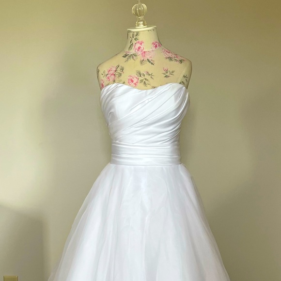 Disney Fairytale Wedding Dress - Picture 13 of 16
